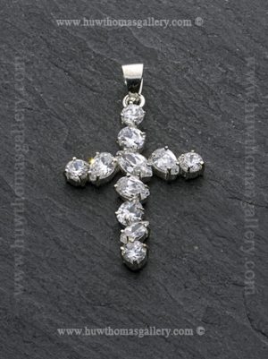 Silver Cross Pendant / Necklace