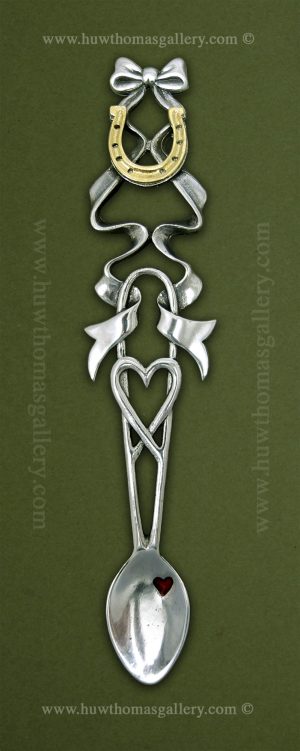 Pewter Lovespoon – Gold Horseshoe & Ribbon Design With Red Enamel Heart (s 6 Inch )